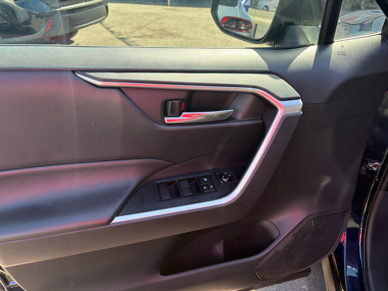 Toyota RAV4 Hybrid XLE 2021 Toyota RAV4 Hybrid XLE 2021