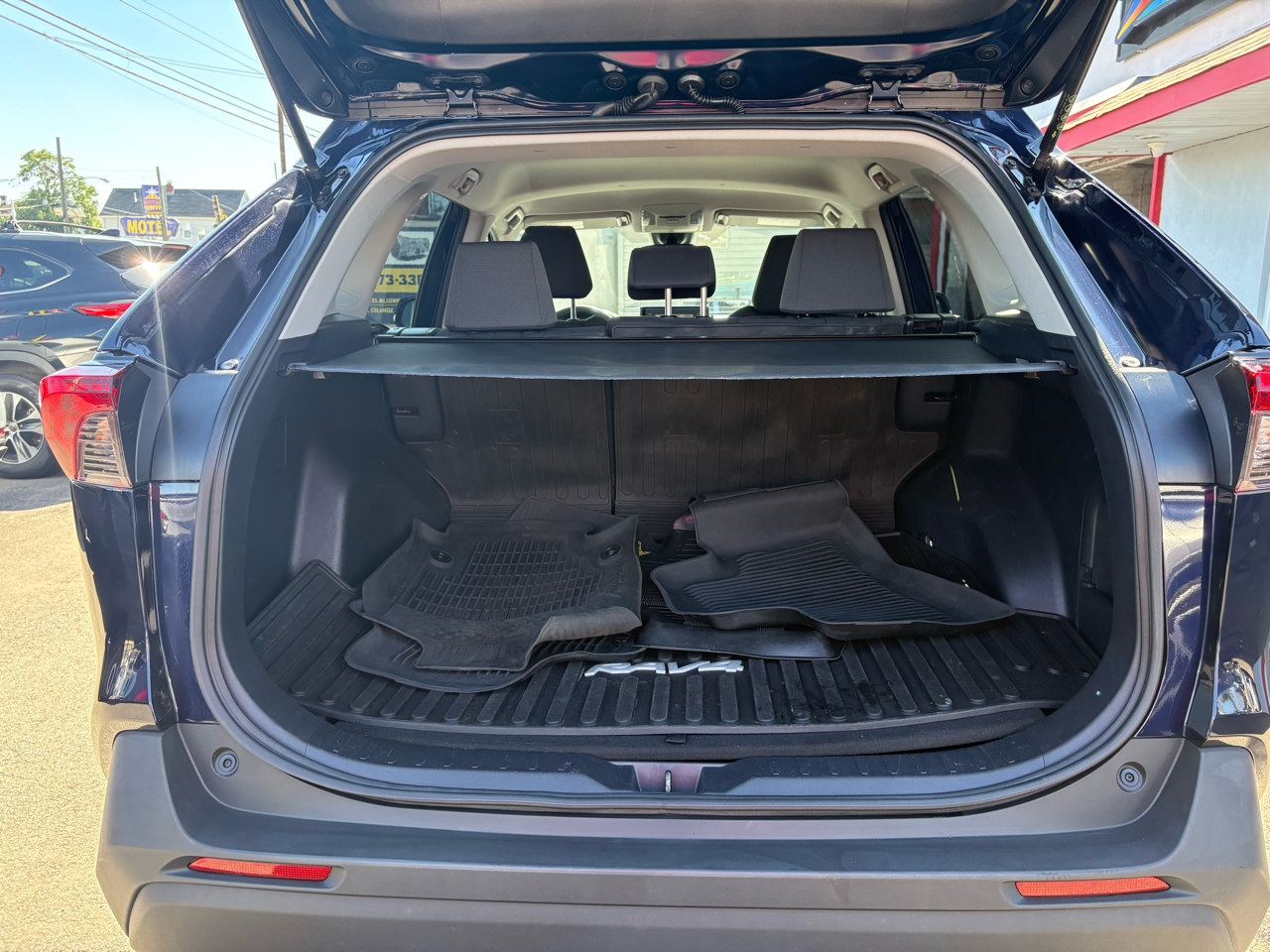 Toyota RAV4 Hybrid XLE 2021 Toyota RAV4 Hybrid XLE 2021