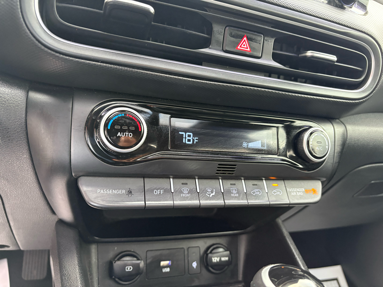 Hyundai Kona Limited AWD 2022 Hyundai Kona Limited AWD 2022