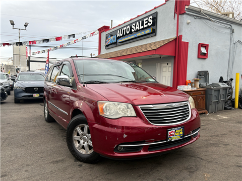 2012 Chrysler Town & Country Touring-L