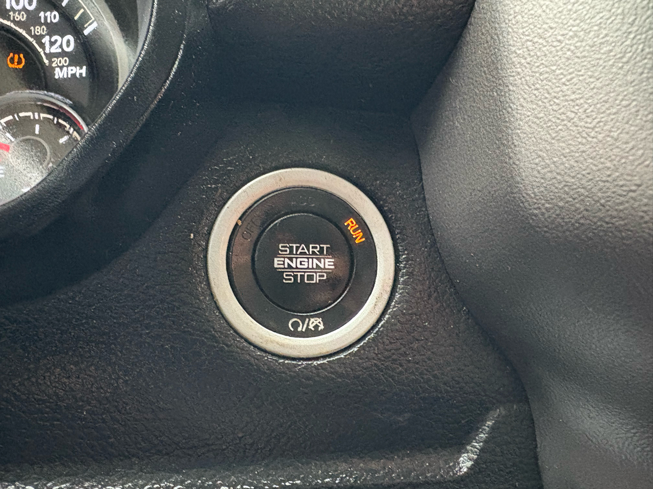 RAM 1500 Big Horn Quad Cab 4WD 2020