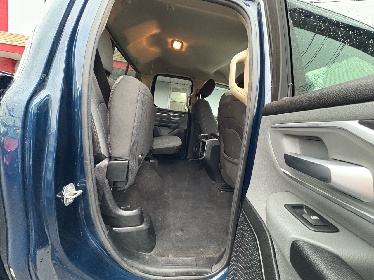 RAM 1500 Big Horn Quad Cab 4WD 2020