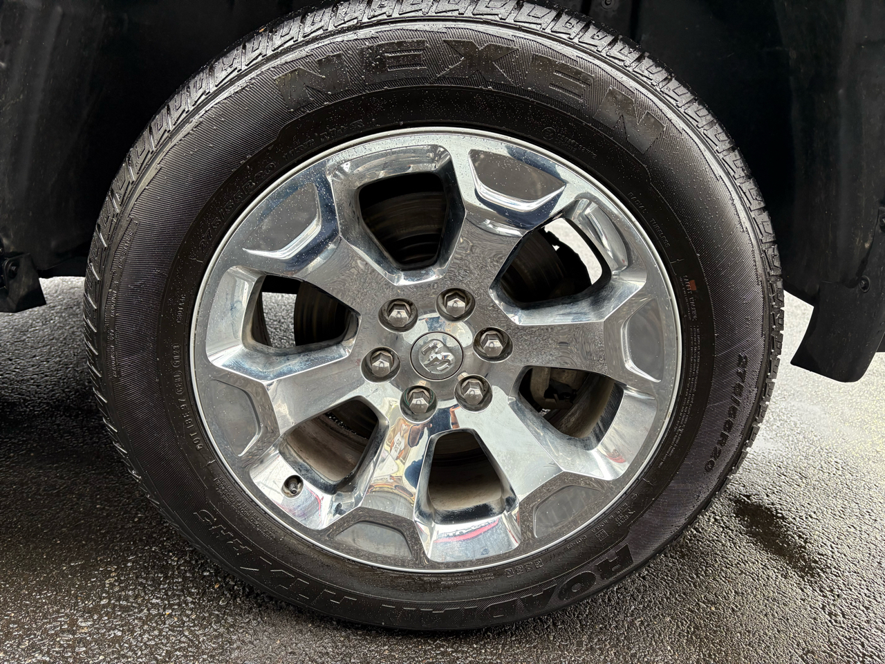 RAM 1500 Big Horn Quad Cab 4WD 2020