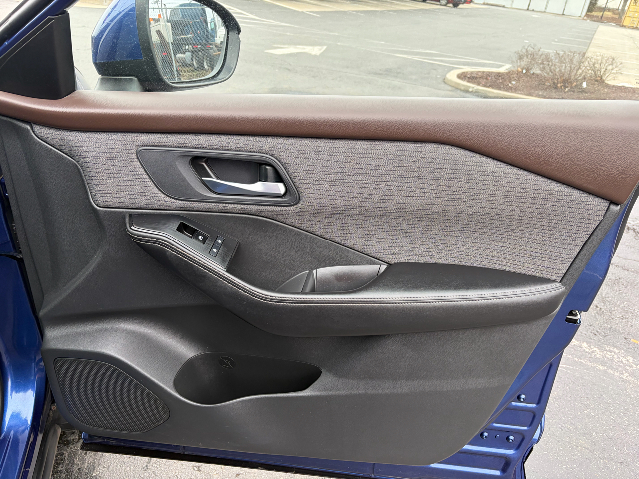 Nissan Rogue SV AWD 2022