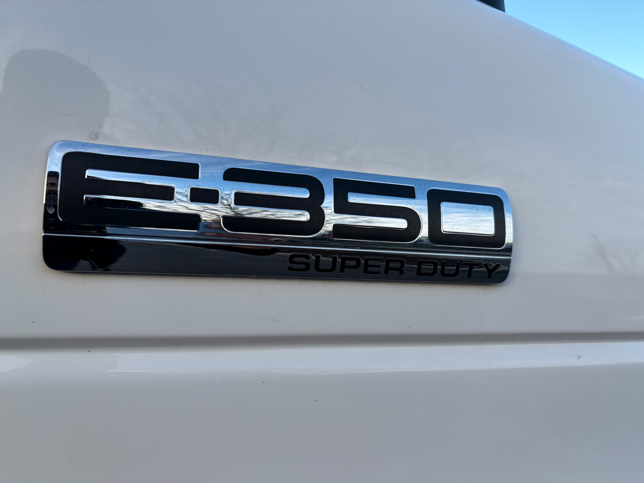 Ford E-Series Cutaway E-350 DRW 176" WB 2018