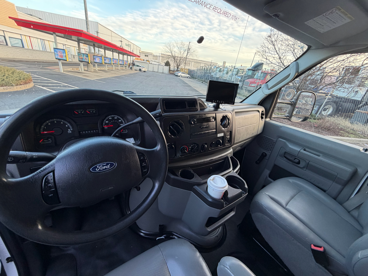 Ford E-Series Cutaway E-350 DRW 176" WB 2018