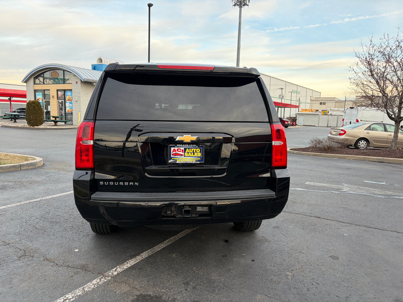 Chevrolet Suburban LT 4WD 2018