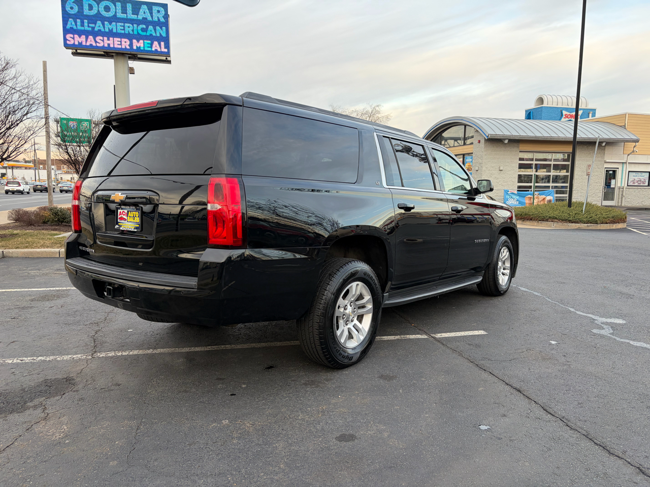 Chevrolet Suburban LT 4WD 2018