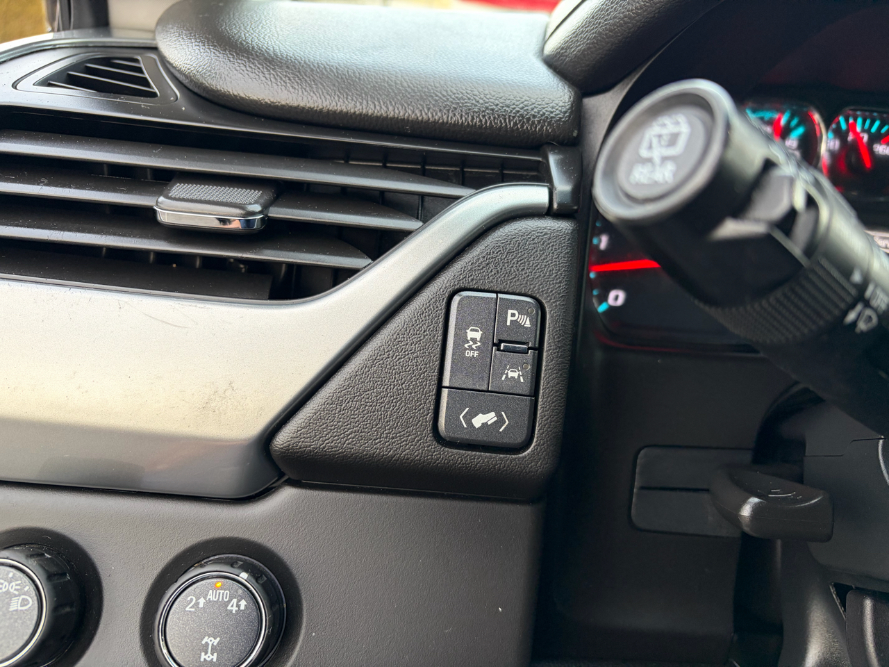 Chevrolet Suburban LT 4WD 2018