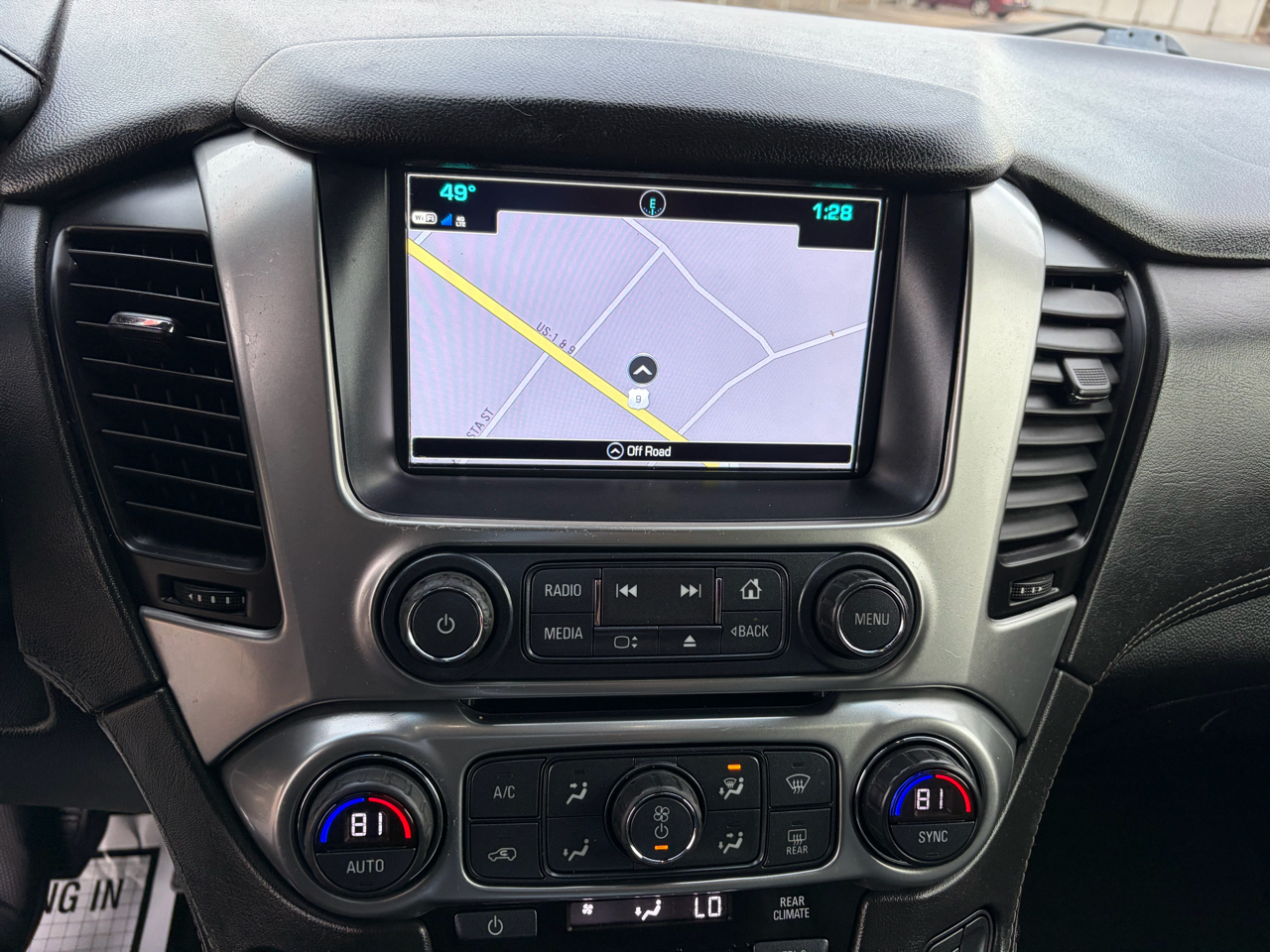 Chevrolet Suburban LT 4WD 2018