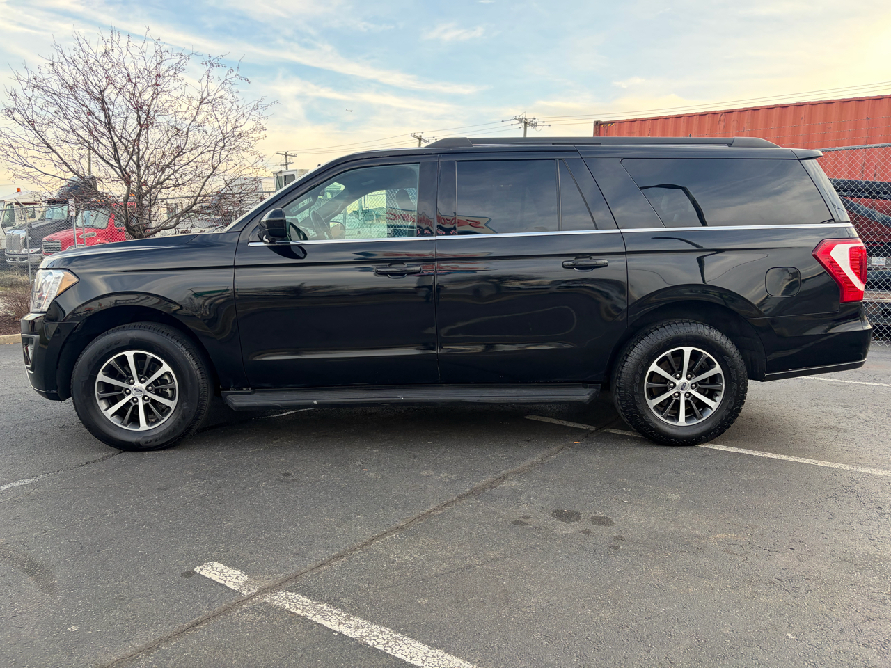 Ford Expedition MAX XLT 4WD 2018