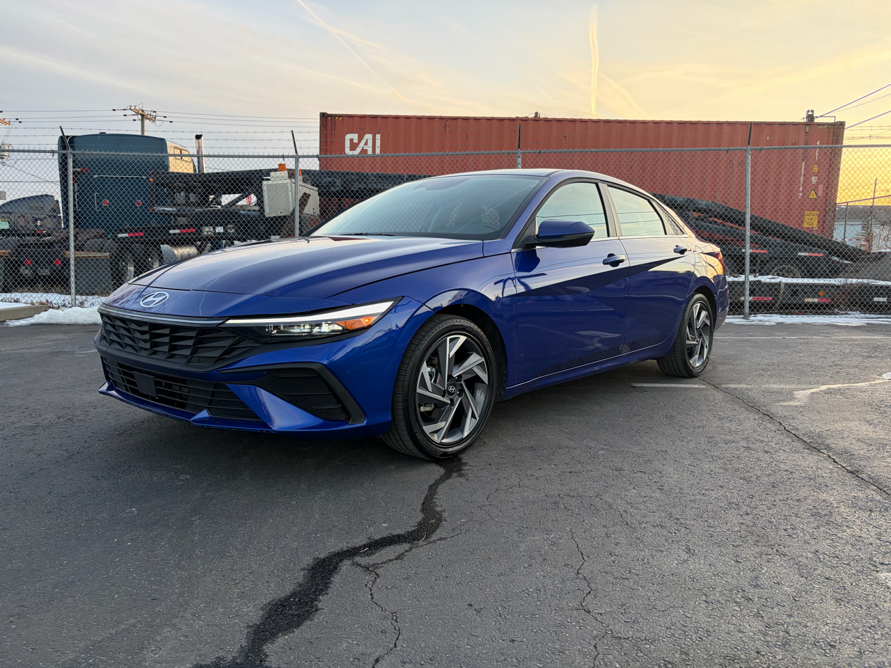 Hyundai Elantra Hybrid Limited 2025