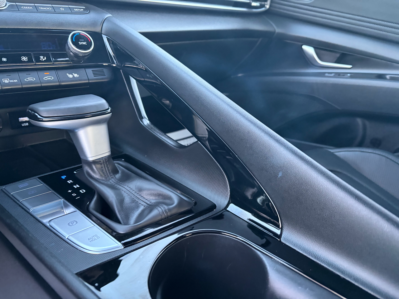 Hyundai Elantra Hybrid Limited 2025