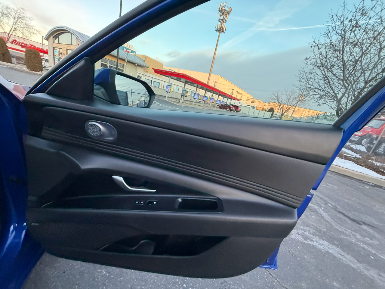 Hyundai Elantra Hybrid Limited 2025