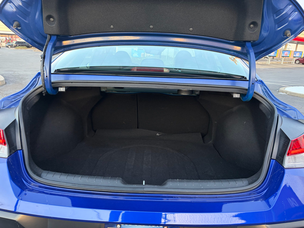 Hyundai Elantra Hybrid Limited 2025