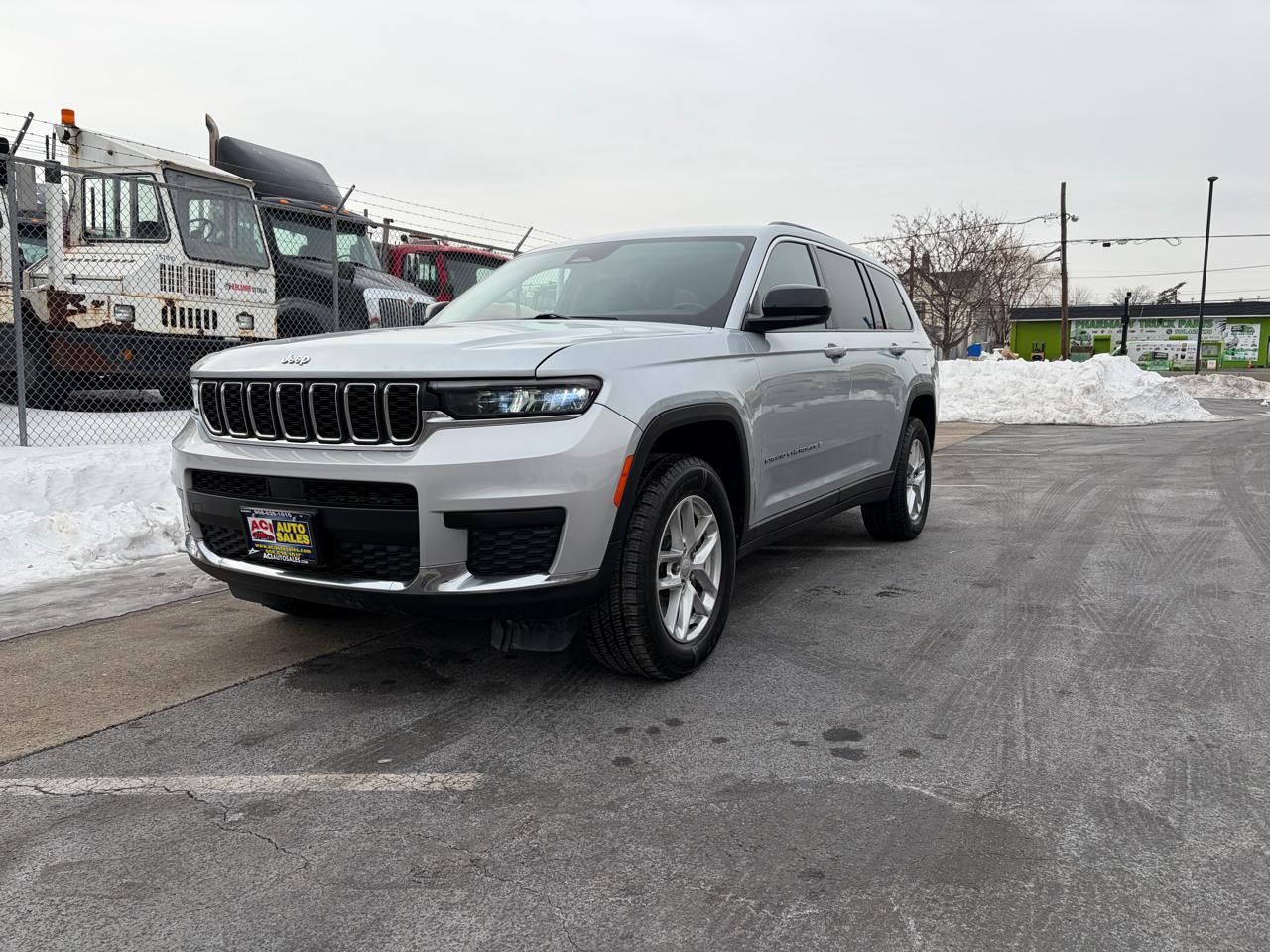 Jeep Grand Cherokee L Laredo 4WD 2021