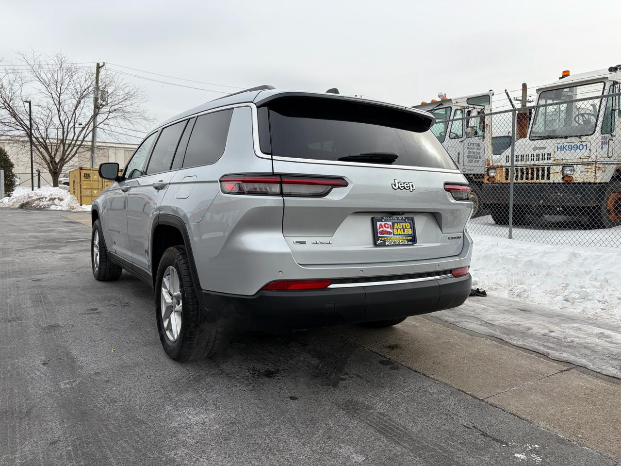 Jeep Grand Cherokee L Laredo 4WD 2021