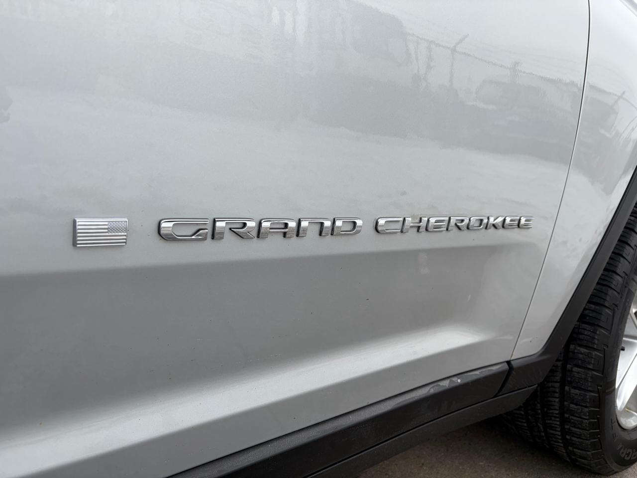 Jeep Grand Cherokee L Laredo 4WD 2021