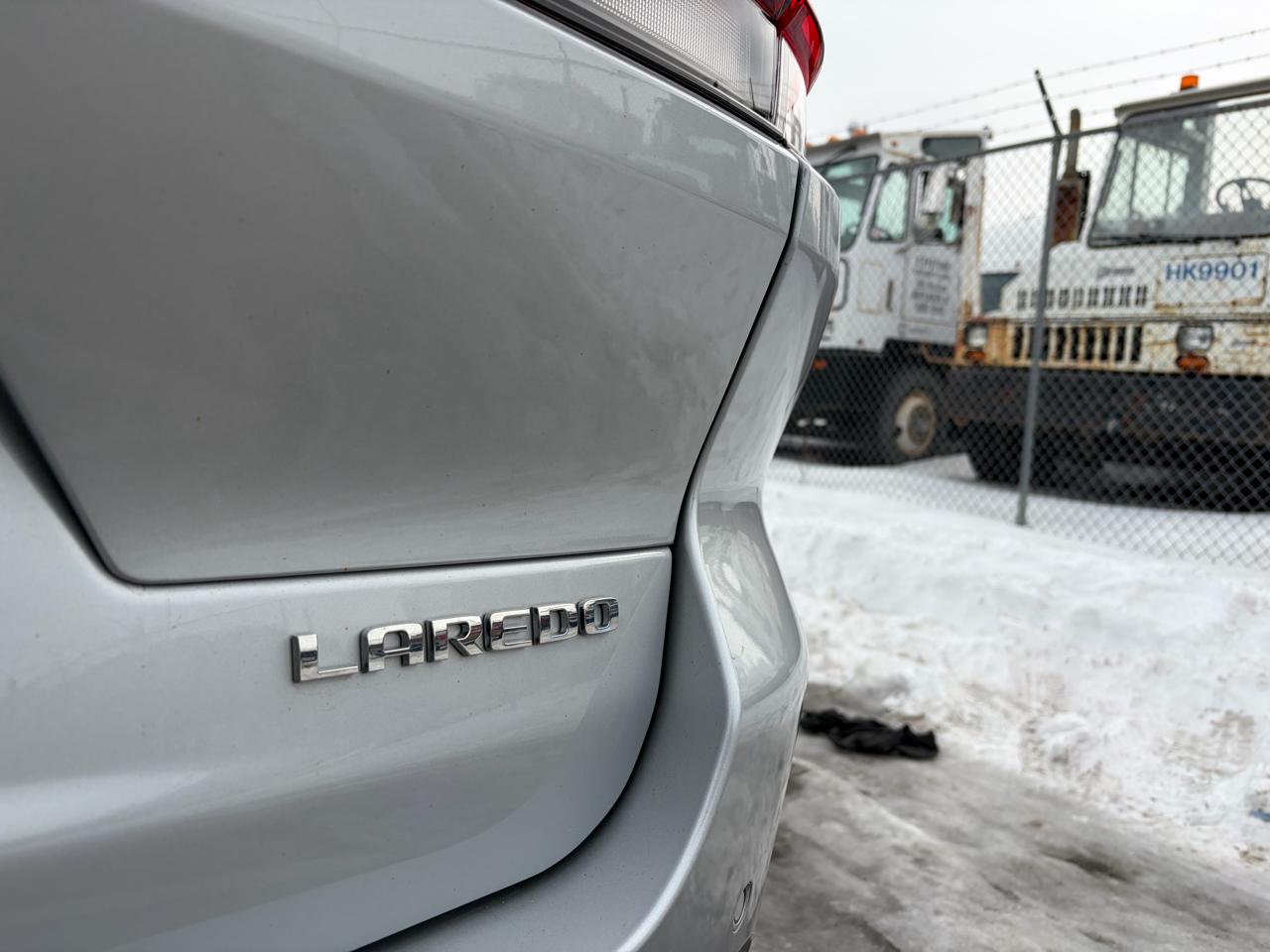 Jeep Grand Cherokee L Laredo 4WD 2021