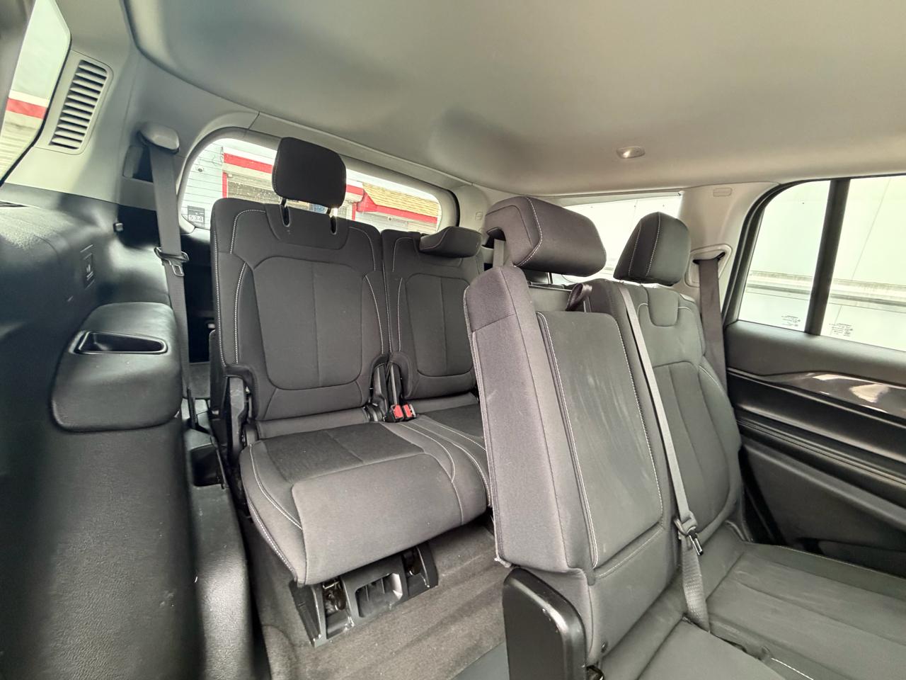 Jeep Grand Cherokee L Laredo 4WD 2021