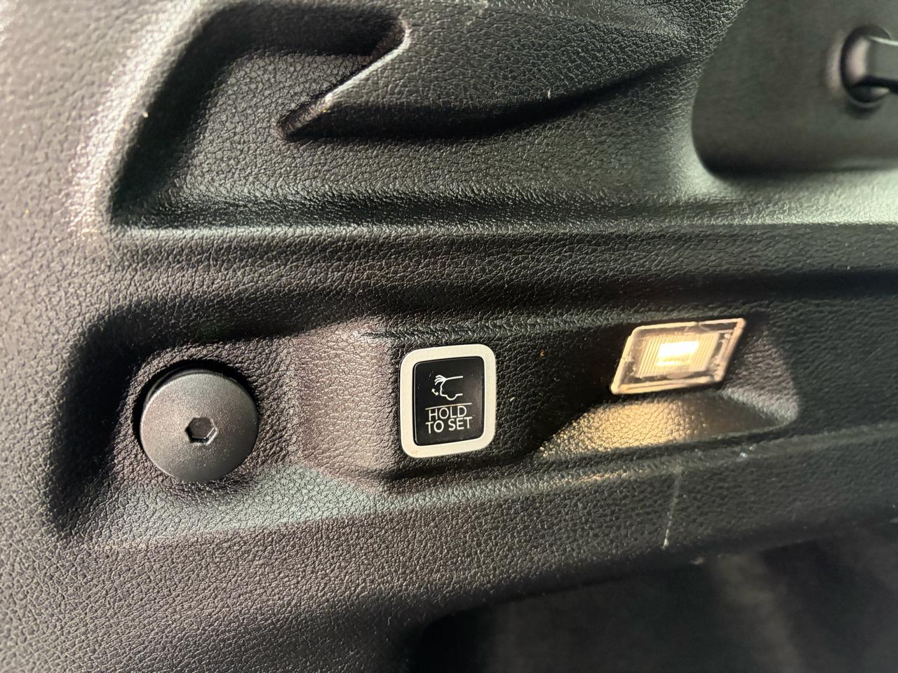 Jeep Grand Cherokee L Laredo 4WD 2021