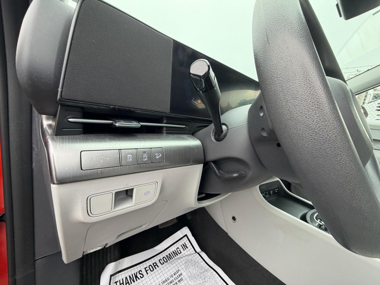 Hyundai Kona SE 2024