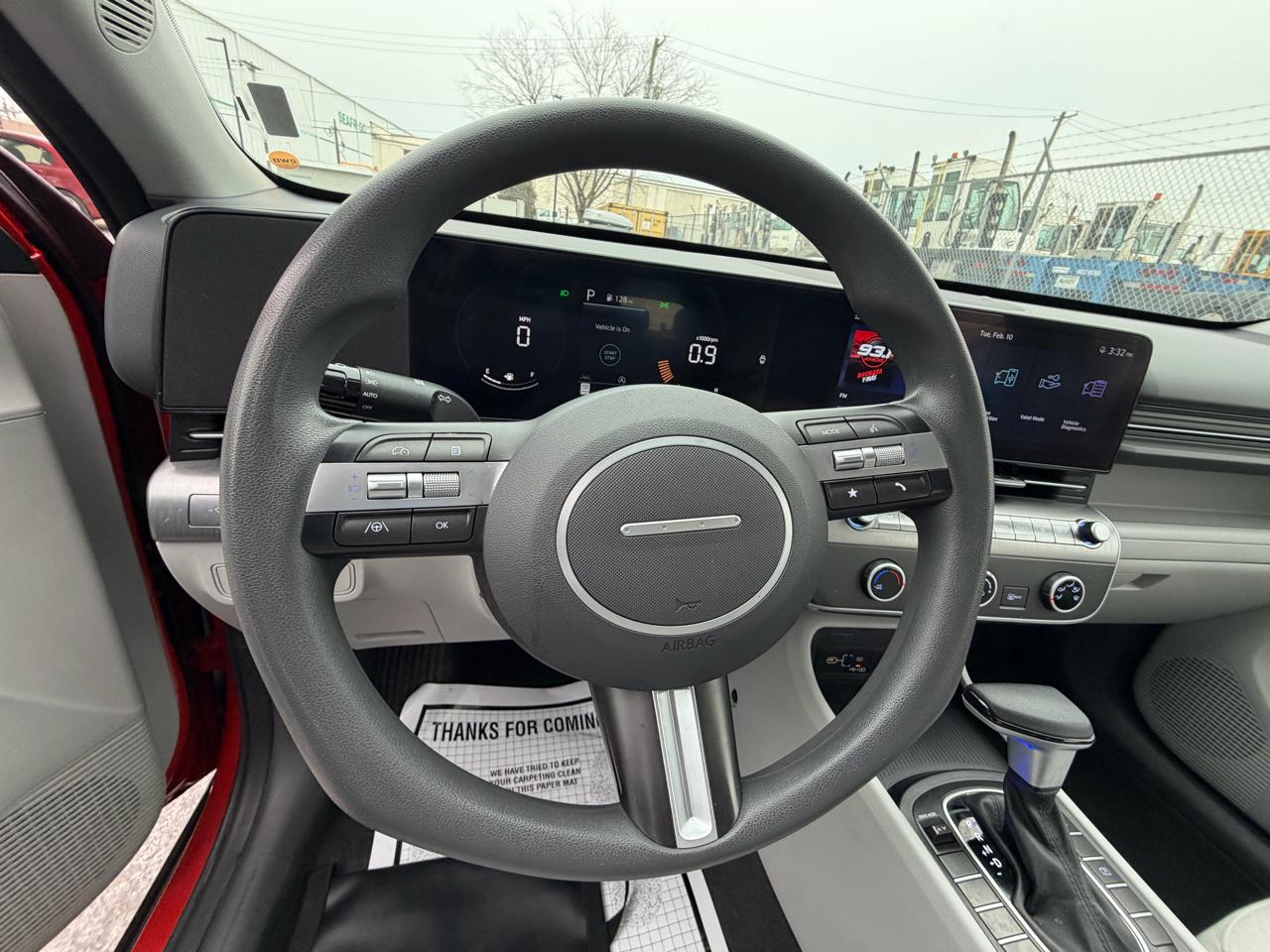 Hyundai Kona SE 2024