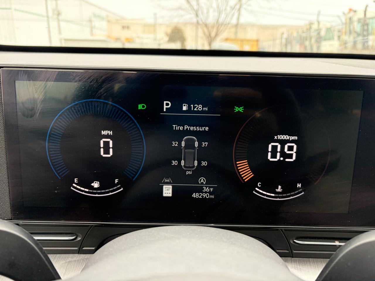 Hyundai Kona SE 2024