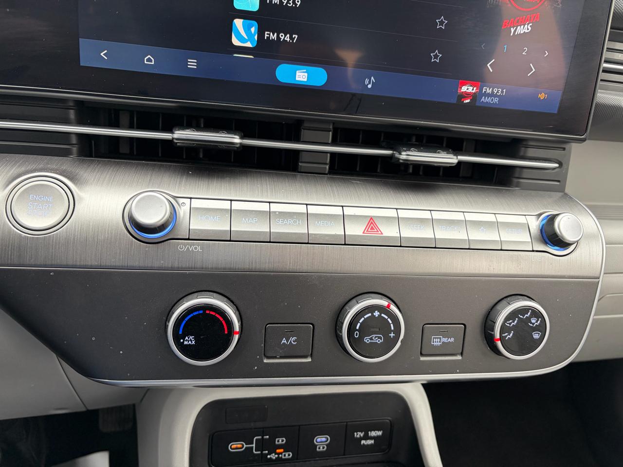 Hyundai Kona SE 2024