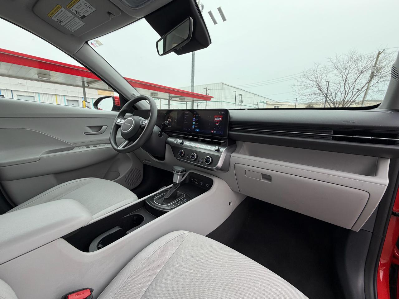 Hyundai Kona SE 2024