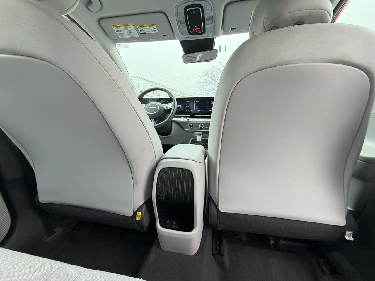 Hyundai Kona SE 2024