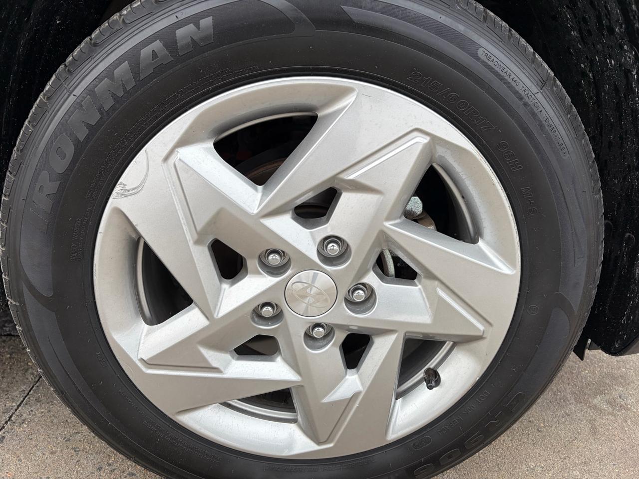 Hyundai Kona SE 2024