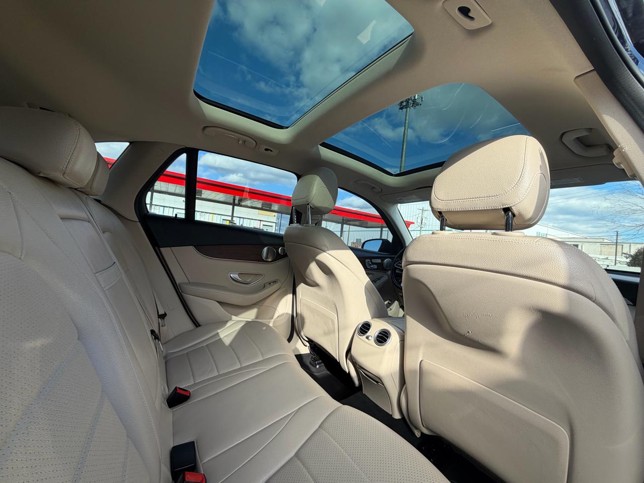 Mercedes-Benz GLC-Class GLC300 4MATIC 2021