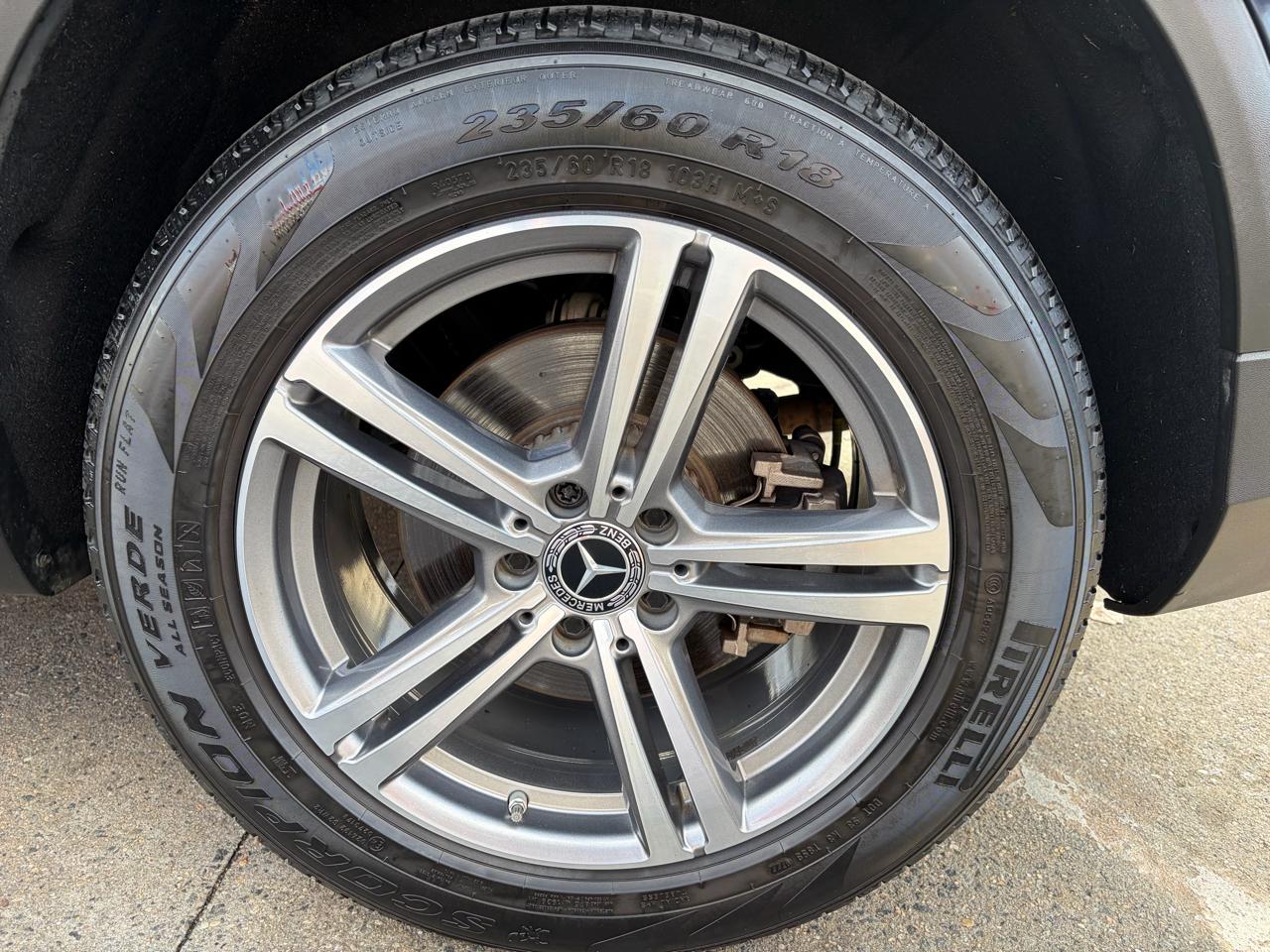 Mercedes-Benz GLC-Class GLC300 4MATIC 2021