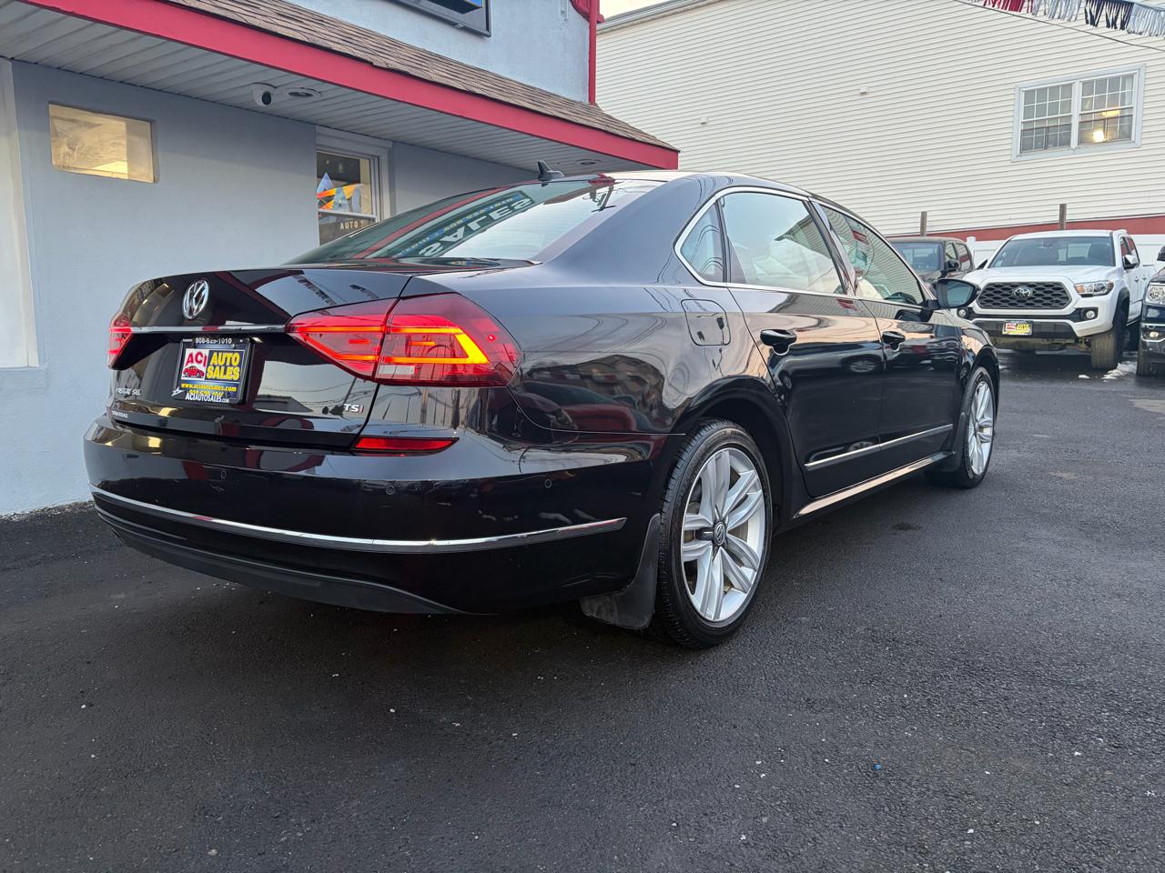 Volkswagen Passat SEL Premium 6A 2017