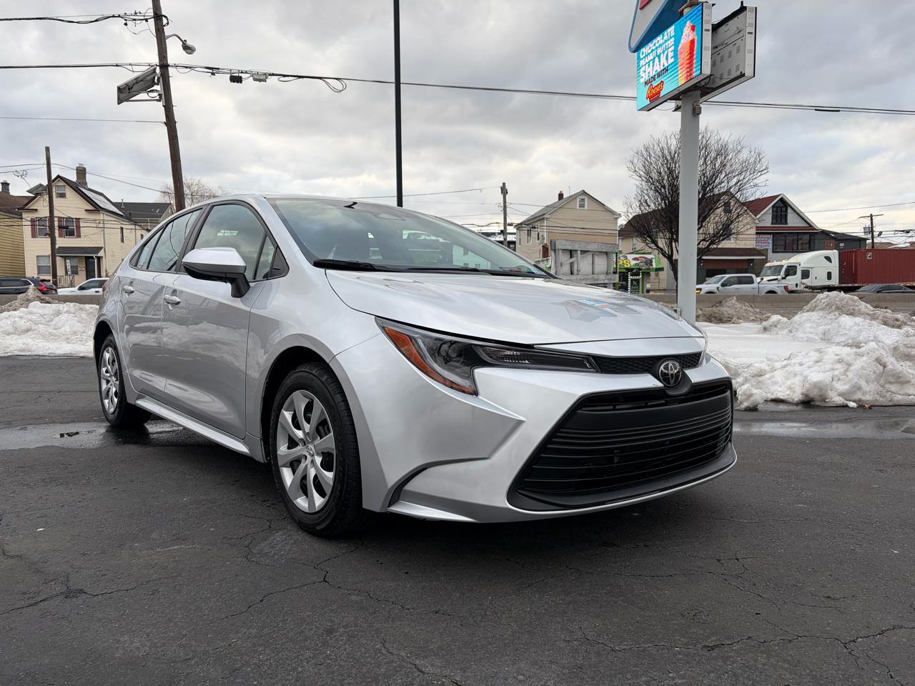 Toyota Corolla LE 2023