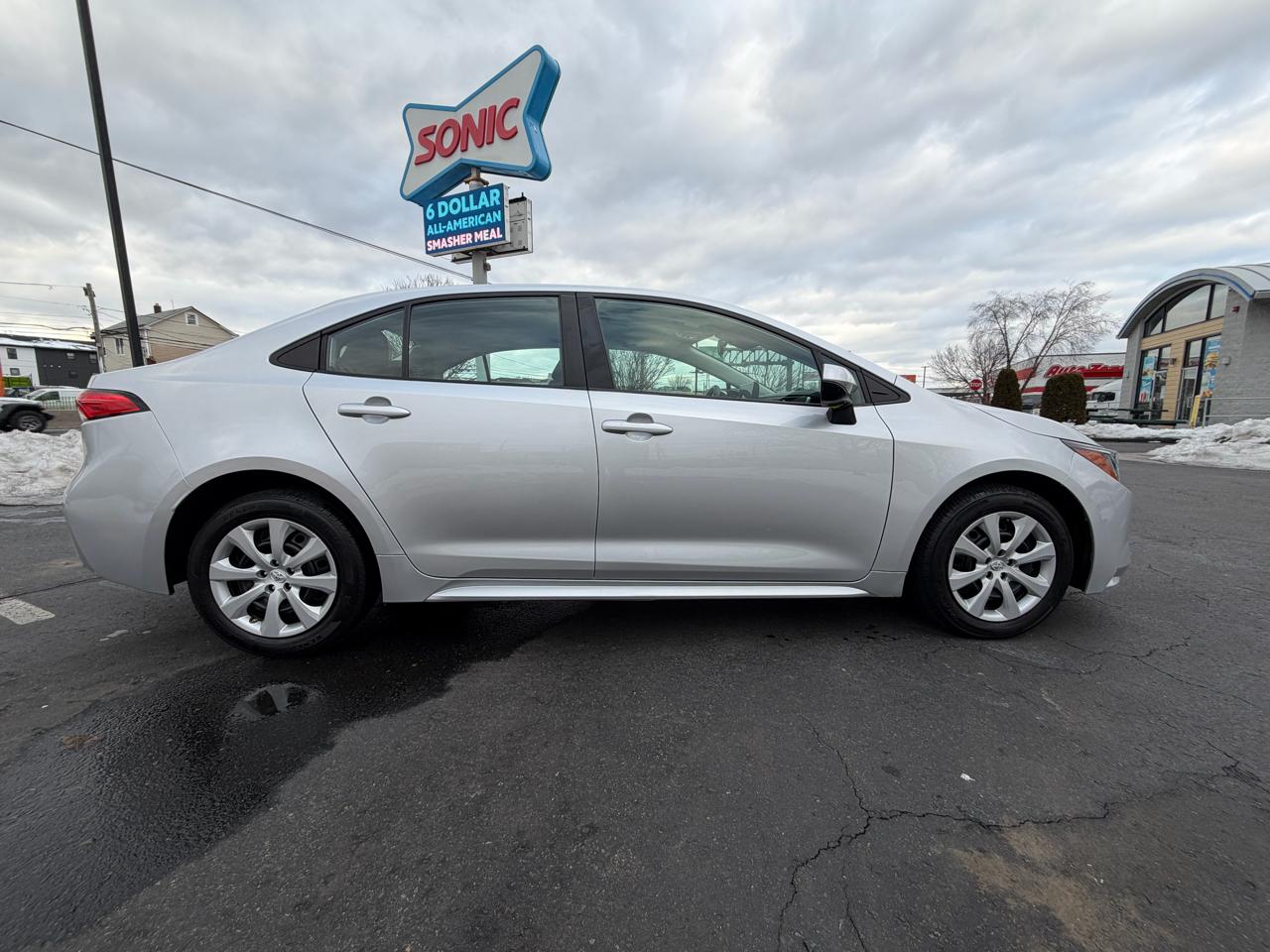 Toyota Corolla LE 2023