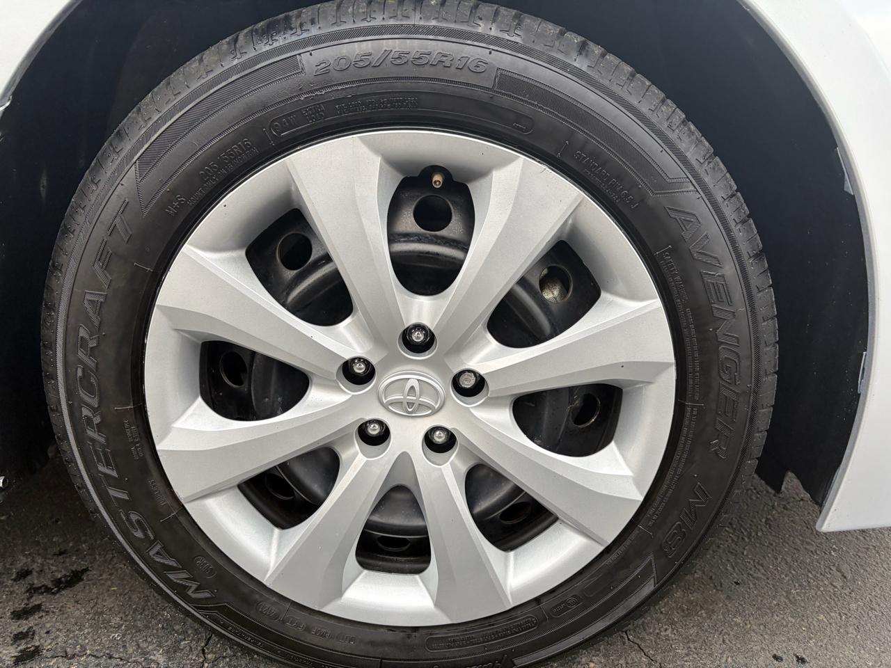 Toyota Corolla LE 2023