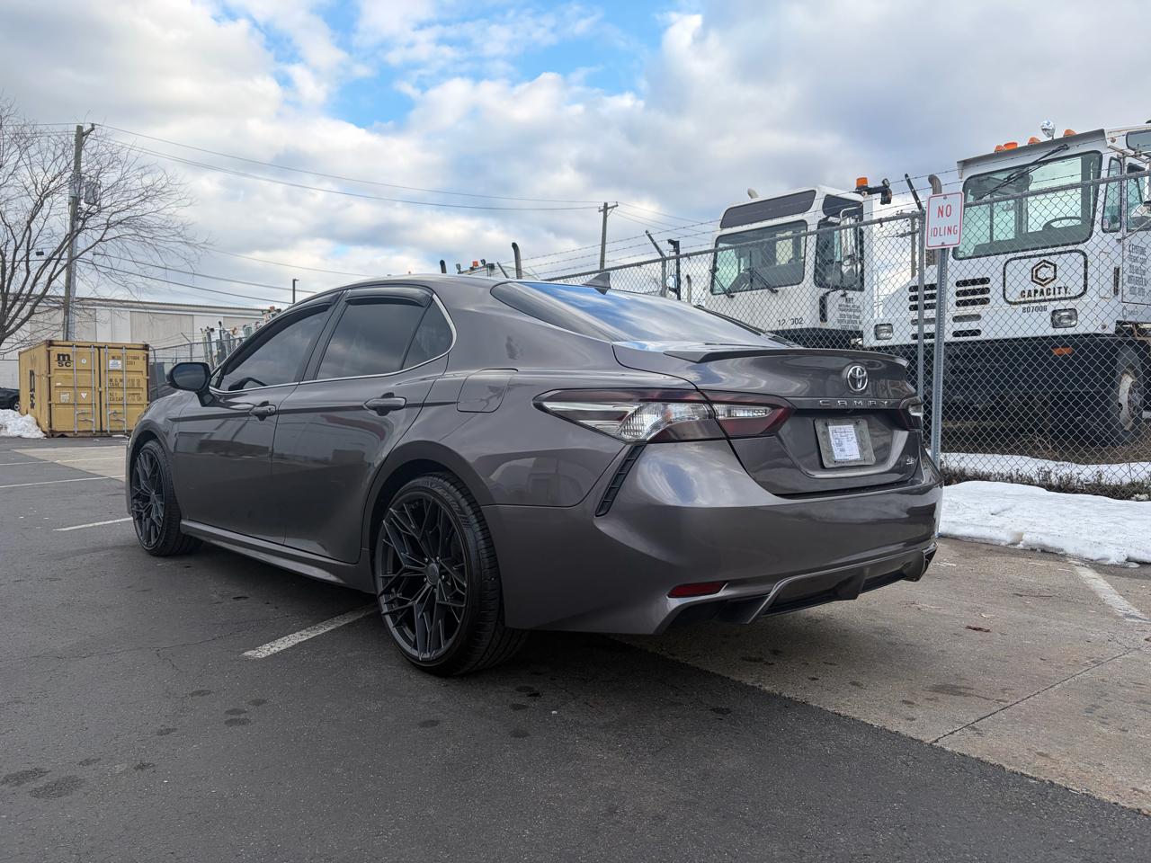 Toyota Camry SE Nightshade Auto (Natl) 2019