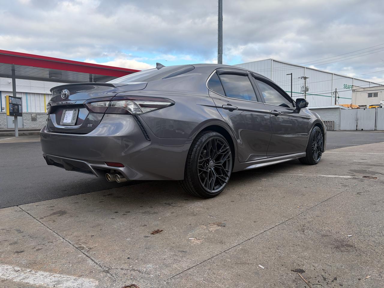 Toyota Camry SE Nightshade Auto (Natl) 2019