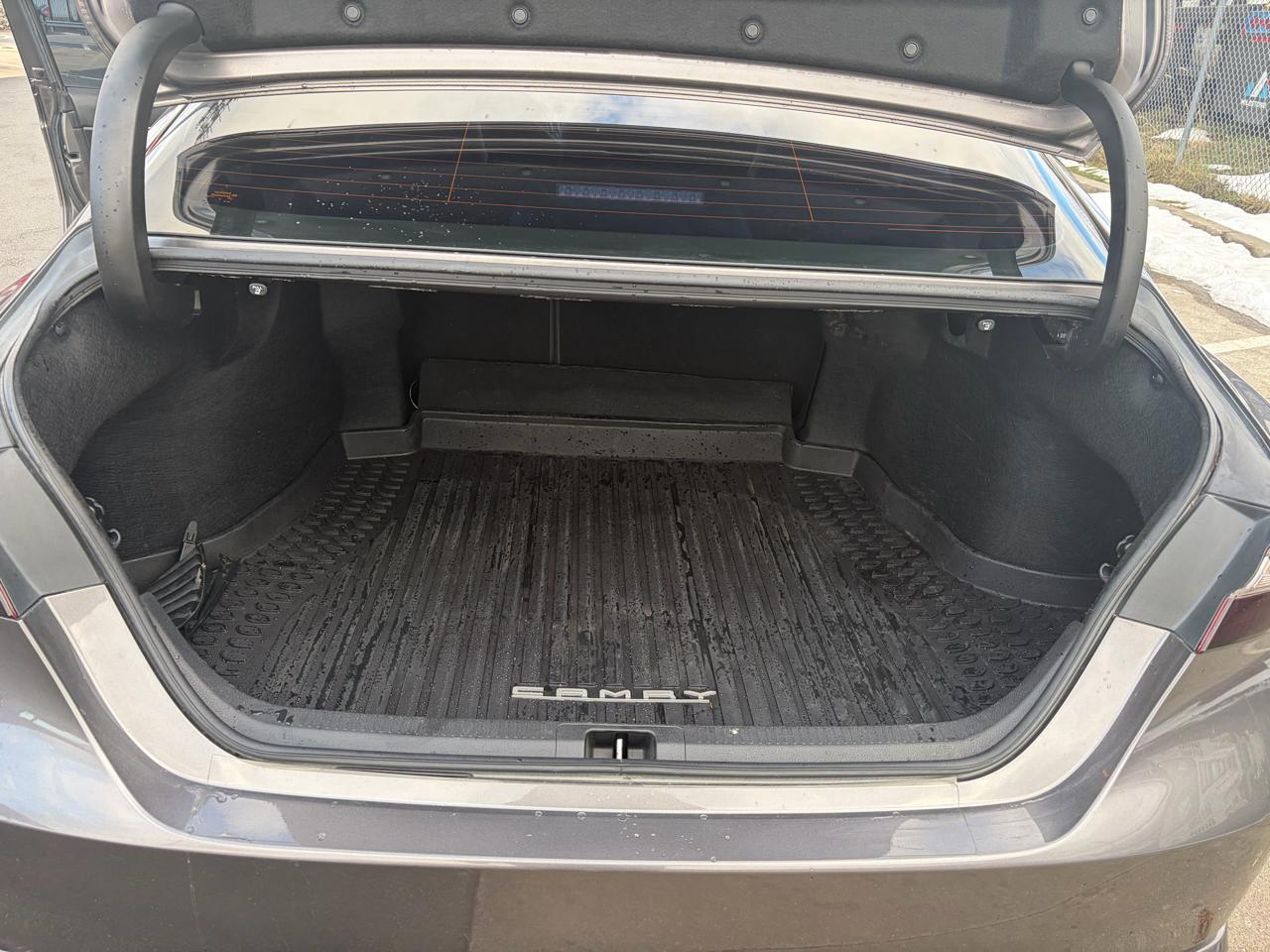 Toyota Camry SE Nightshade Auto (Natl) 2019