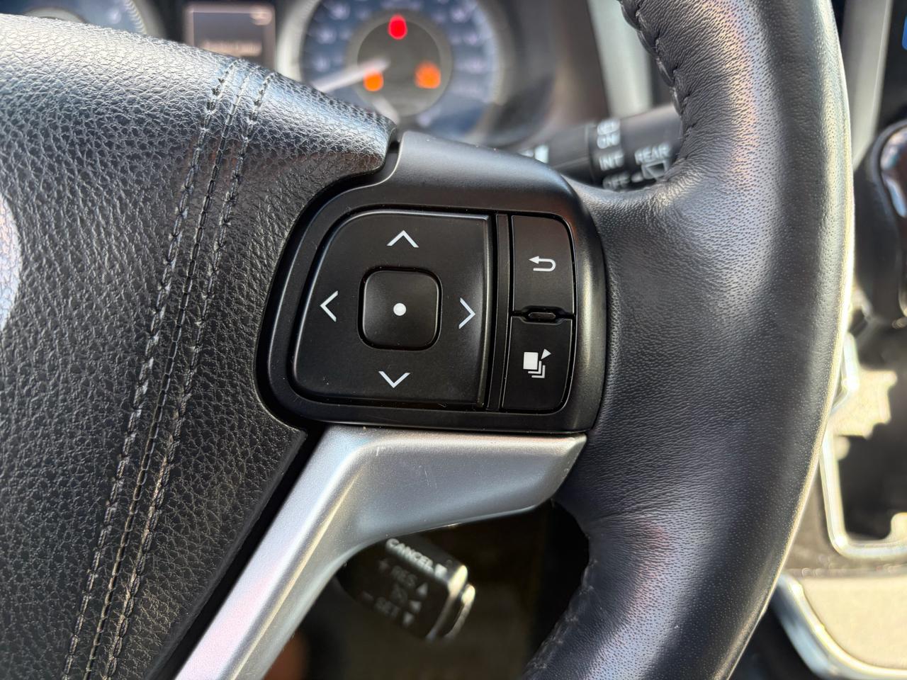 Toyota Sienna XLE 7-Passenger AWD 2017