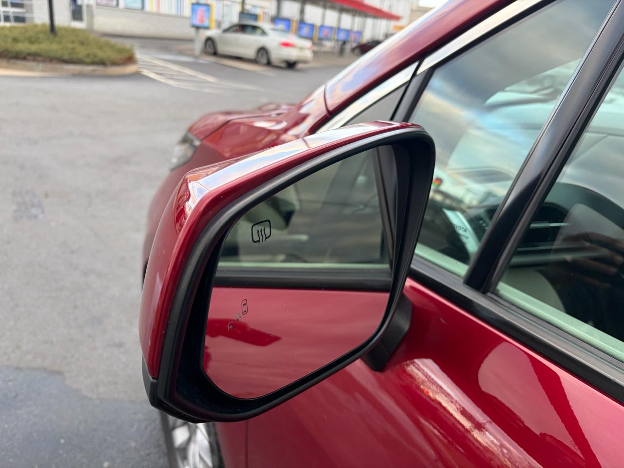 Toyota Sienna XLE 7-Passenger 2021