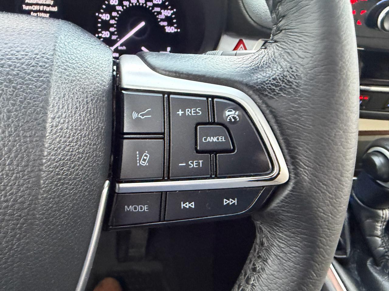 Toyota Sienna XLE 7-Passenger 2021