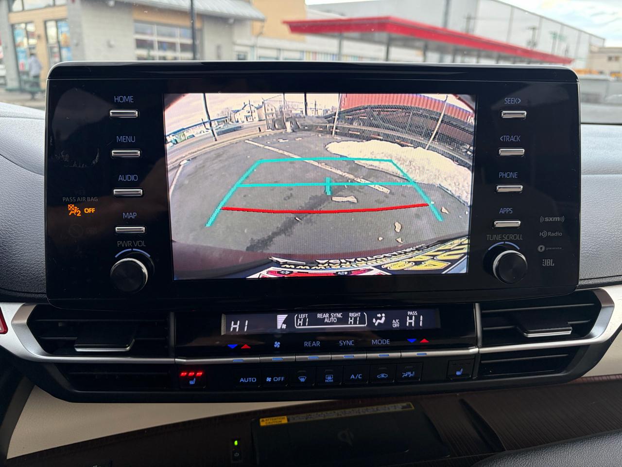 Toyota Sienna XLE 7-Passenger 2021