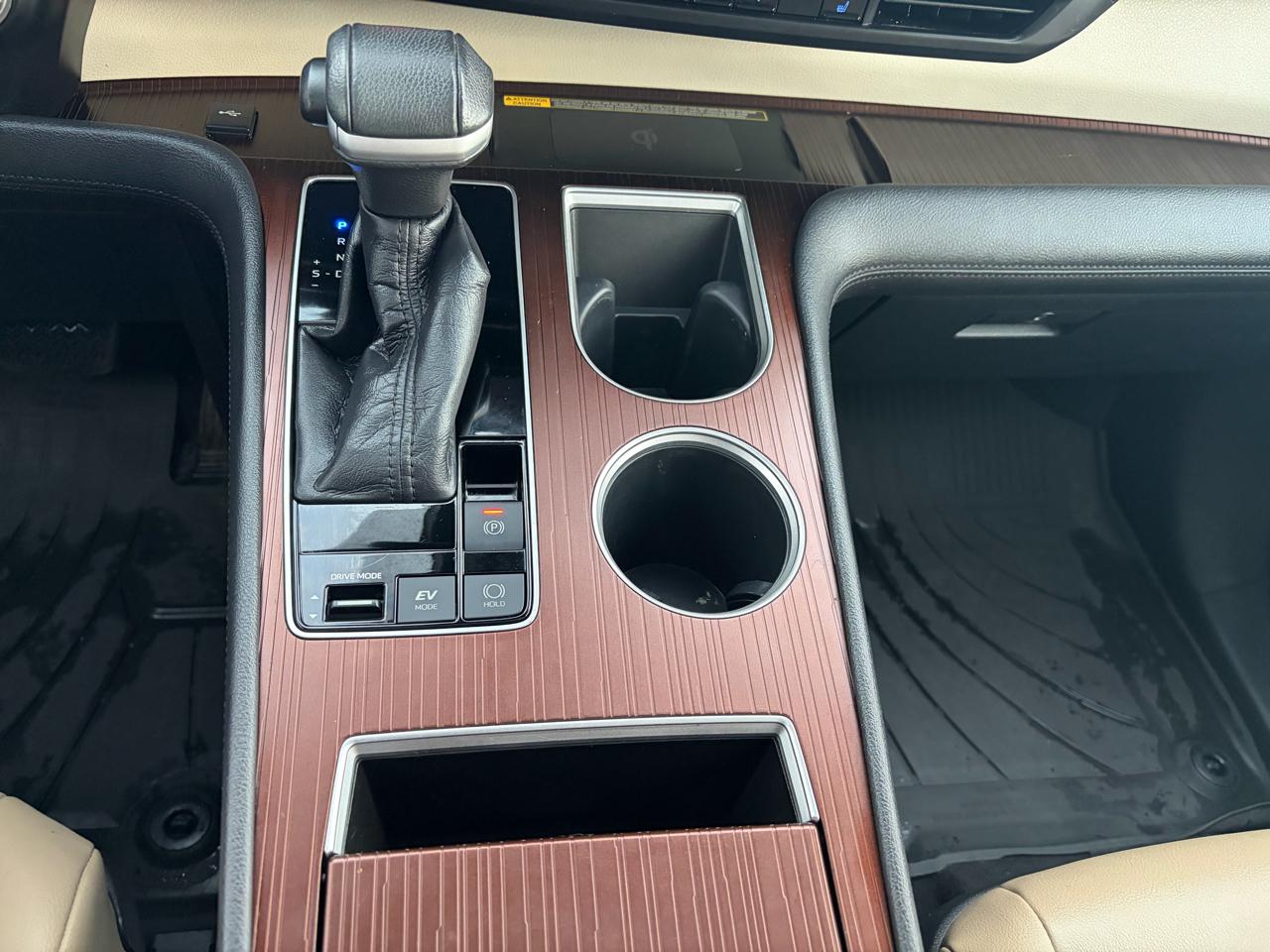 Toyota Sienna XLE 7-Passenger 2021