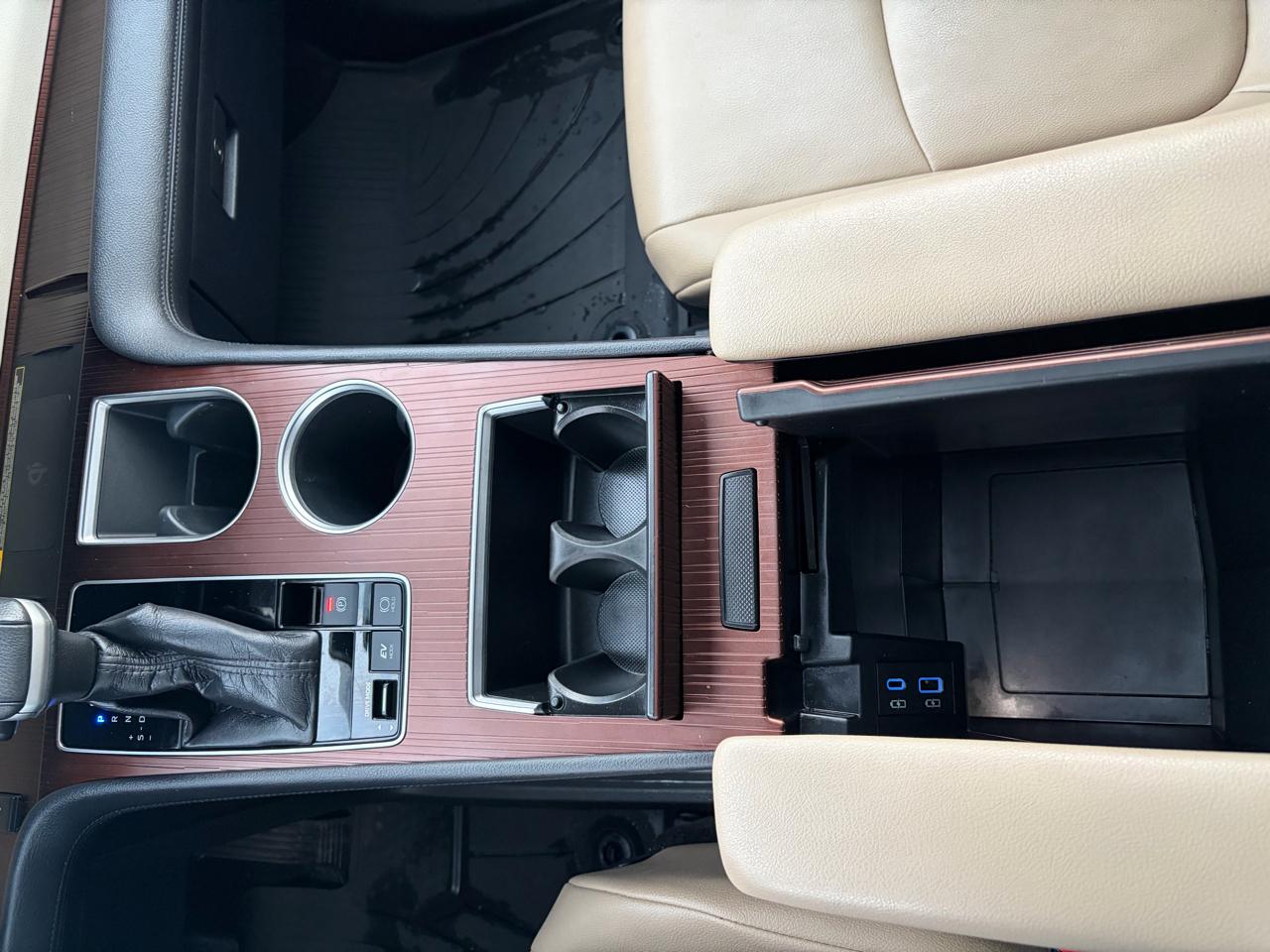 Toyota Sienna XLE 7-Passenger 2021