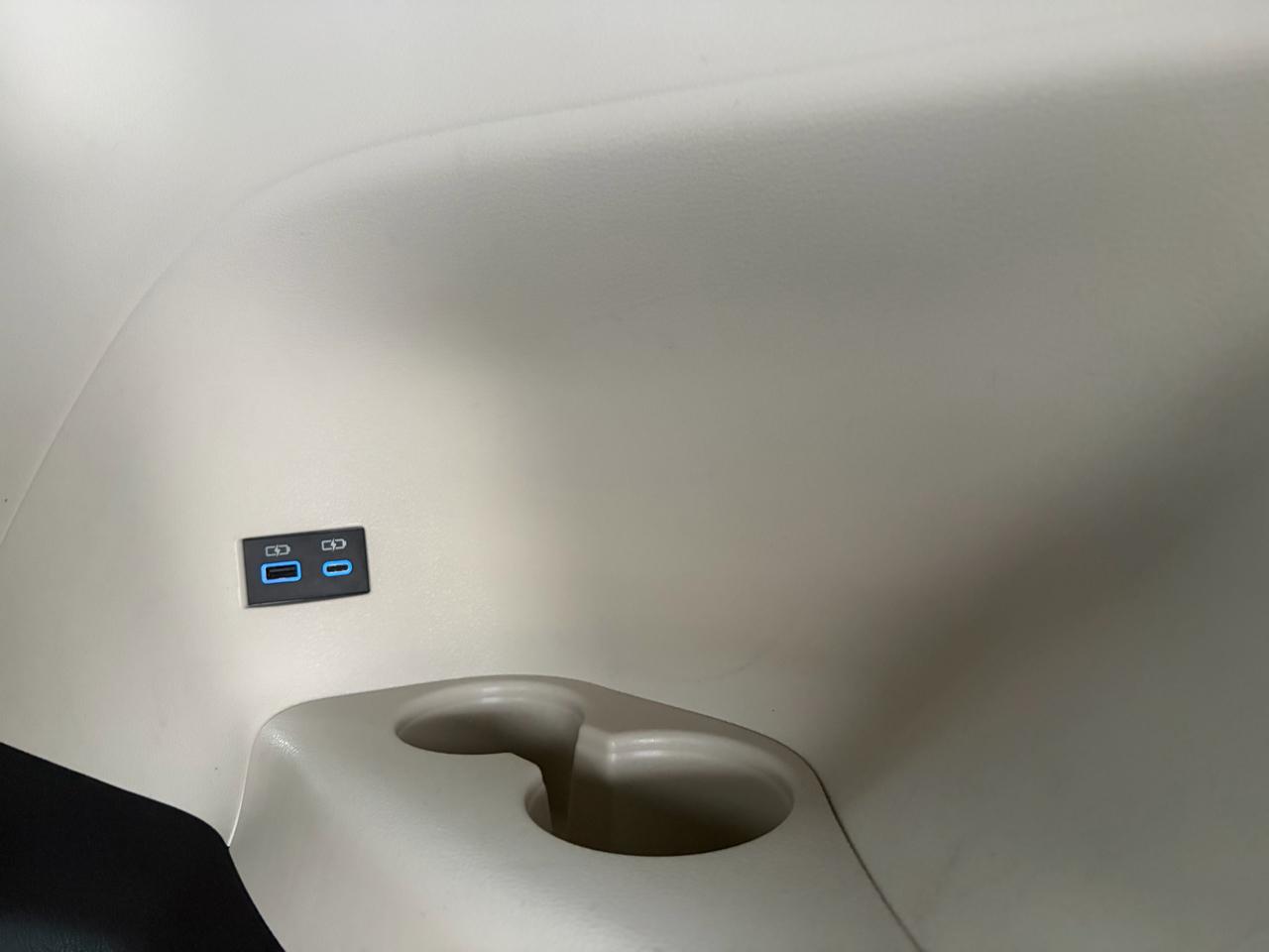 Toyota Sienna XLE 7-Passenger 2021