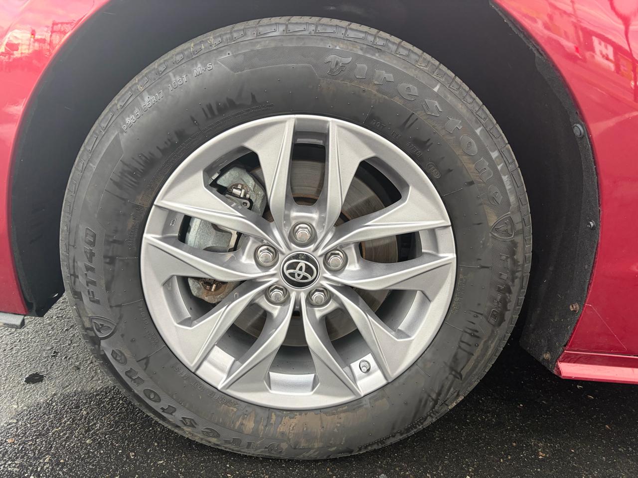 Toyota Sienna XLE 7-Passenger 2021