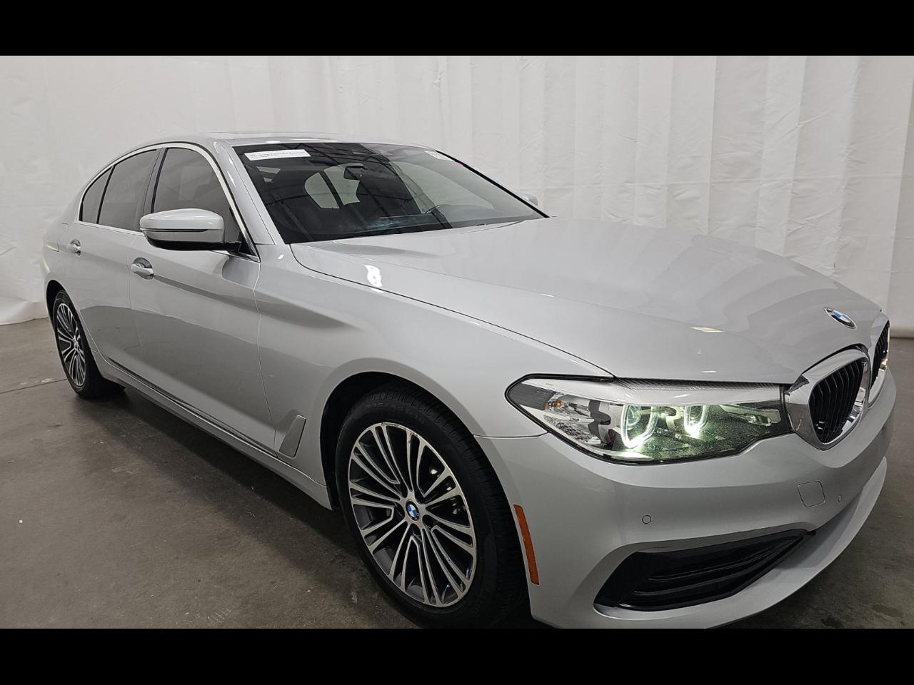 BMW 5-Series 530i 2019